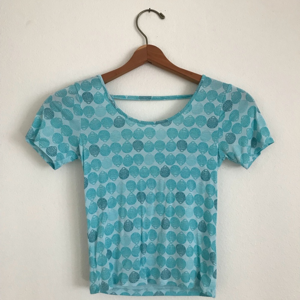 AEROPOSTALE blue shell short top